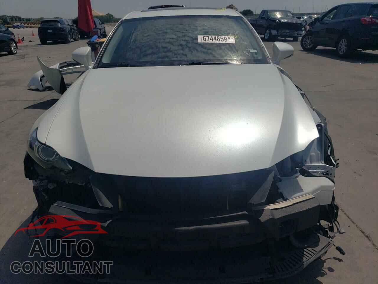 LEXUS IS 2016 - JTHBA1D28G5030592