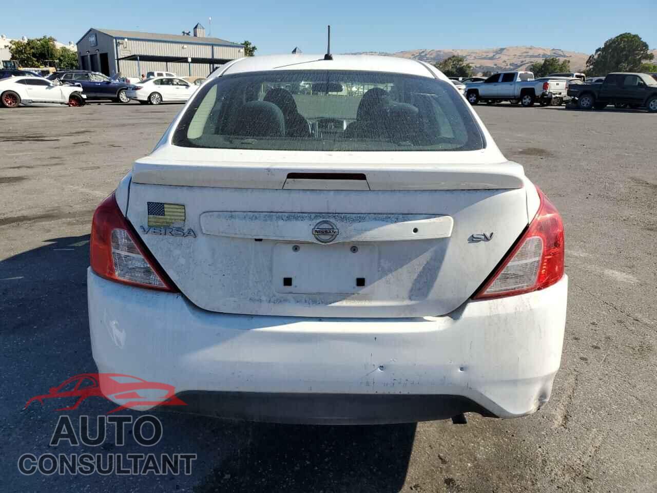 NISSAN VERSA 2019 - 3N1CN7AP3KL879909
