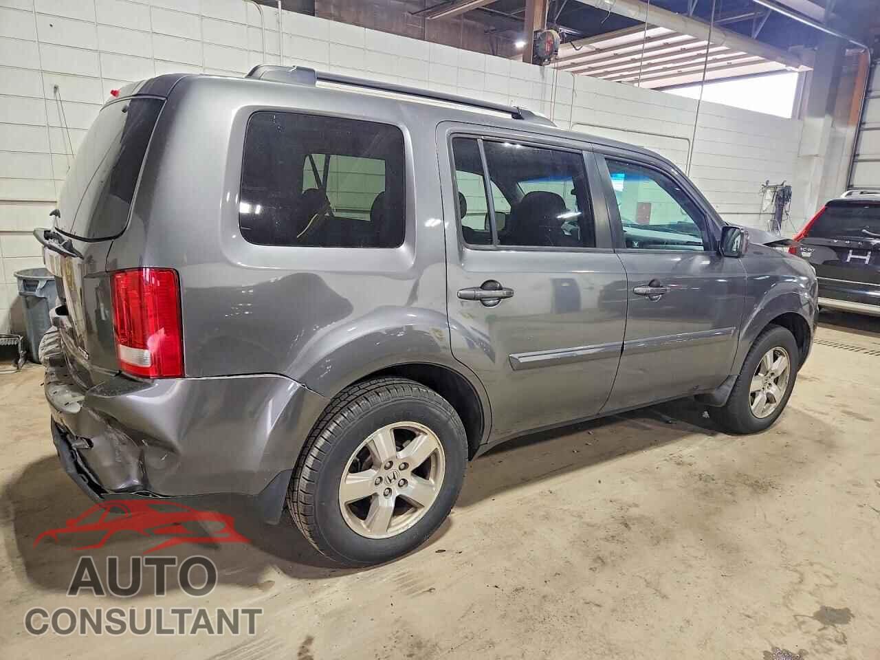 HONDA PILOT 2011 - 5FNYF4H42BB044165