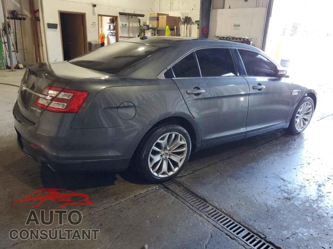 FORD TAURUS 2017 - 1FAHP2F85HG111868