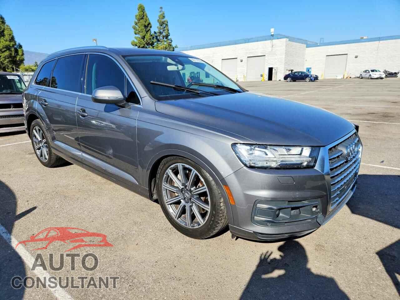 AUDI Q7 2017 - WA1VAAF71HD008183