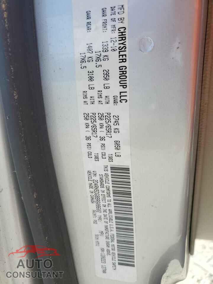 DODGE CARAVAN 2011 - 2D4RN5DG8BR608602