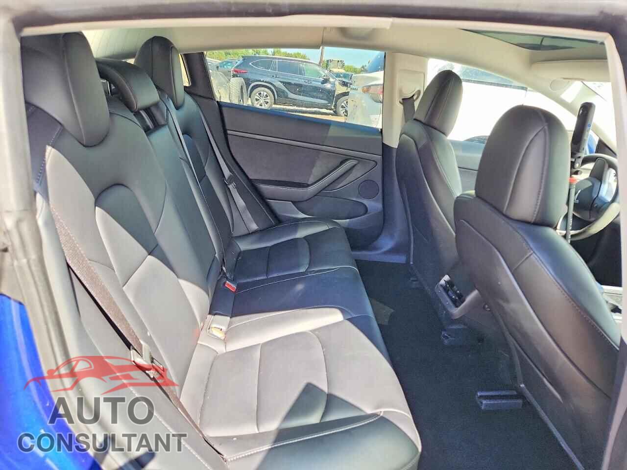 TESLA MODEL 3 2022 - 5YJ3E1EB9NF126364