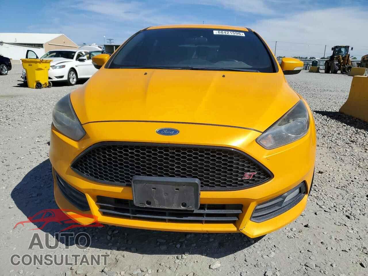 FORD FOCUS 2015 - 1FADP3L93FL248572