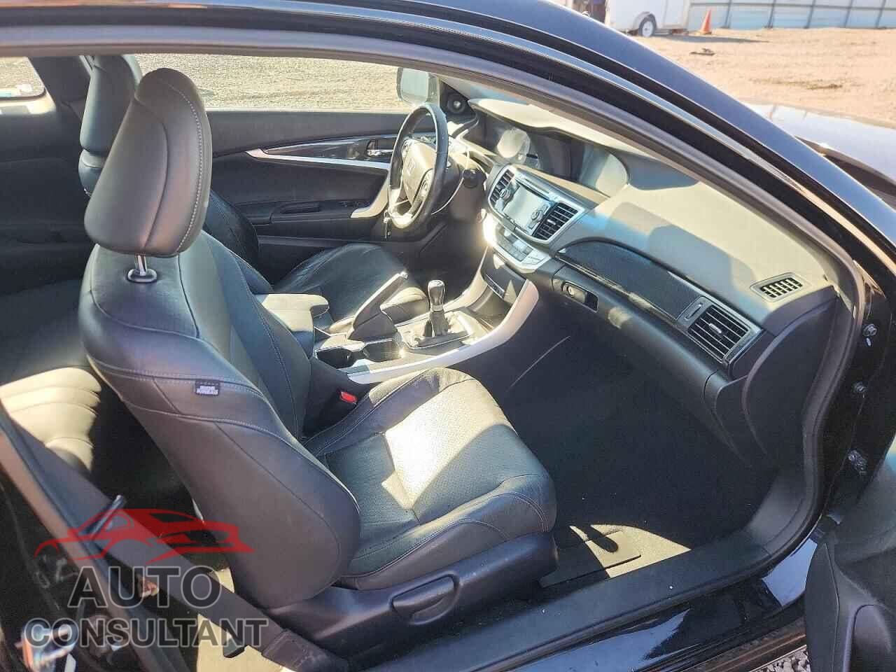 HONDA ACCORD 2013 - 1HGCT2A83DA005151