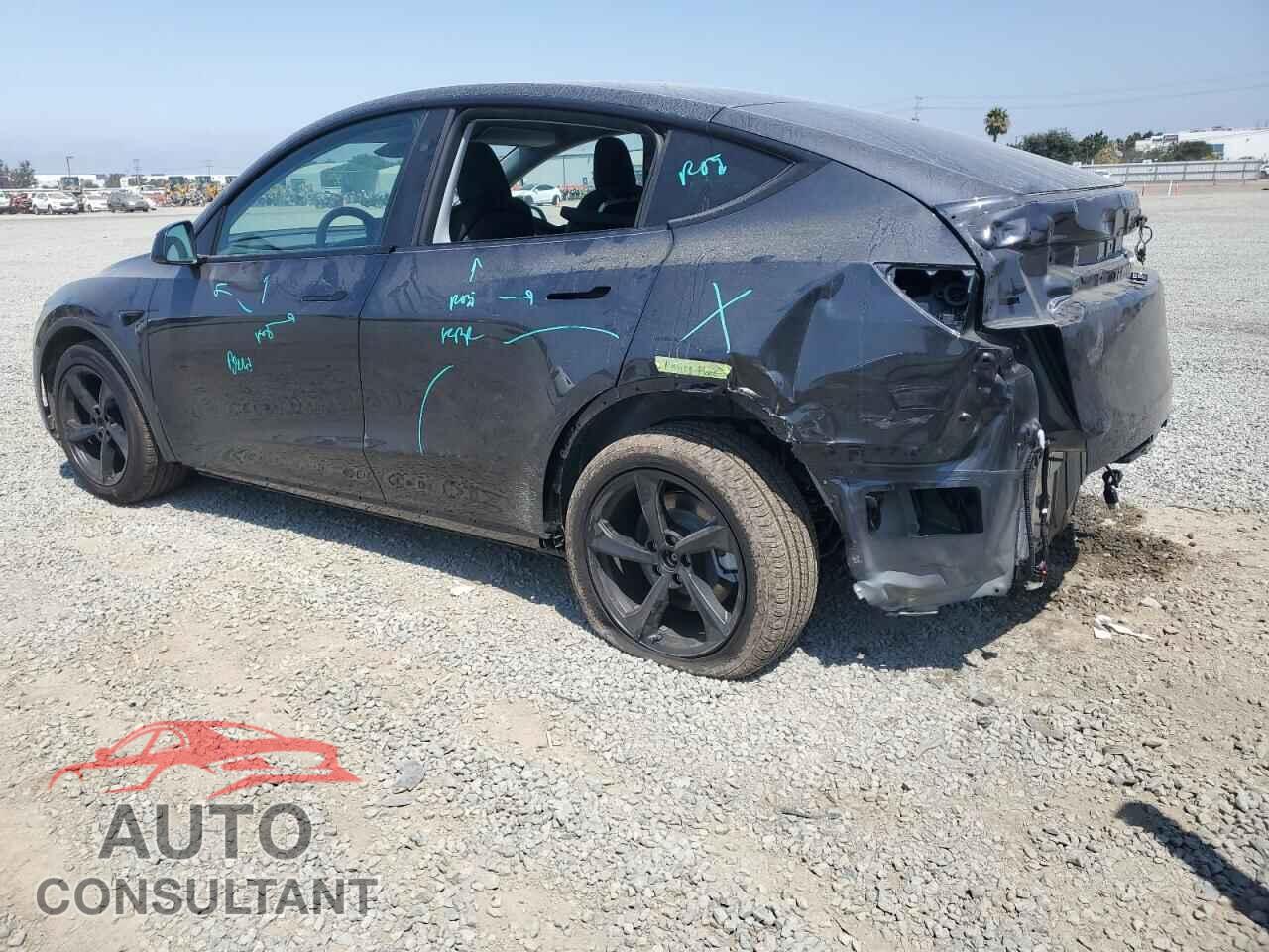 TESLA MODEL Y 2026 - 7SAYGDEE9TF343344