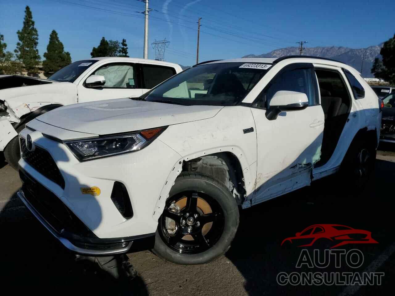 TOYOTA RAV4 2021 - JTMAB3FV9MD036805