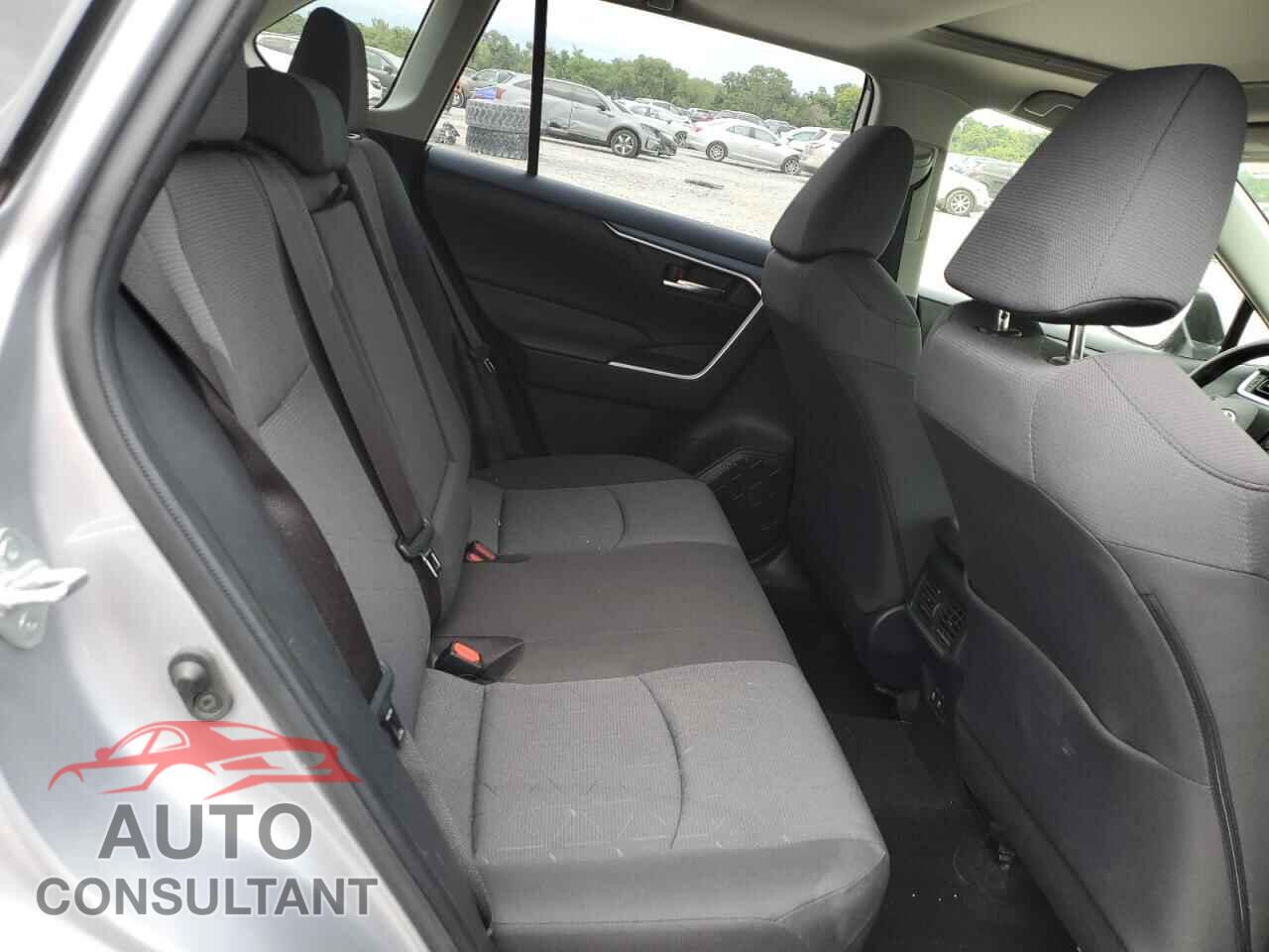 TOYOTA RAV4 2019 - JTMP1RFV2KD524149