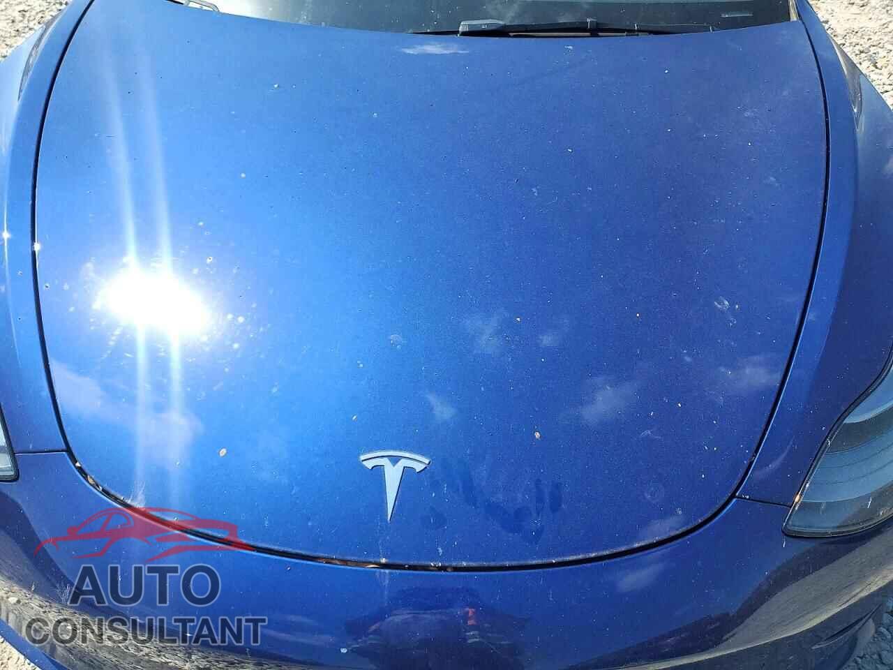 TESLA MODEL 3 2023 - 5YJ3E1EAXPF543454