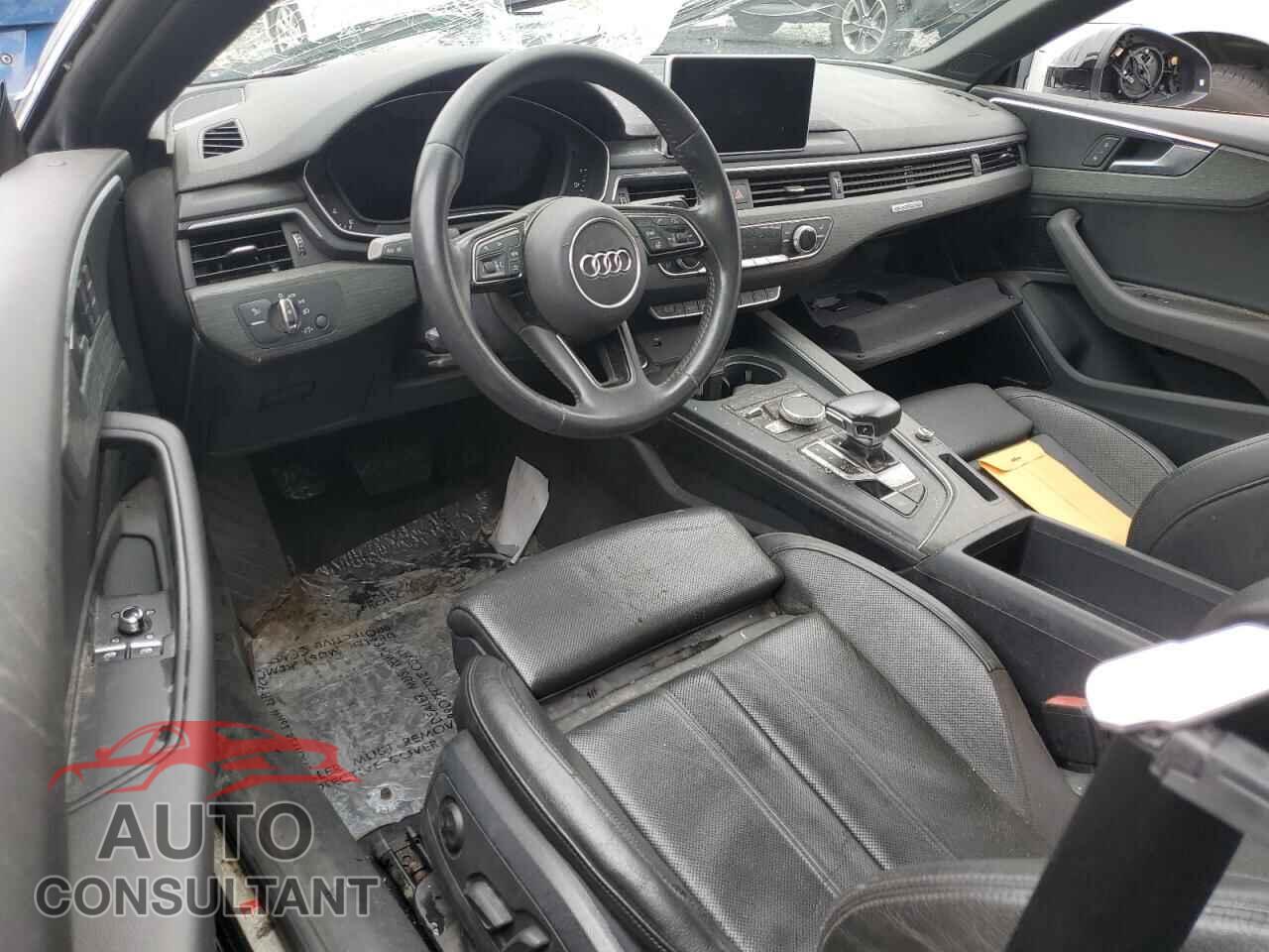 AUDI A5 2018 - WAUTNAF51JA108403