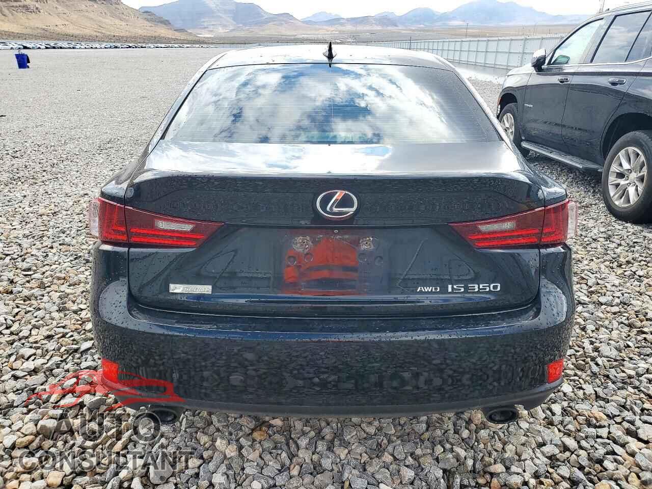 LEXUS IS 2015 - JTHCE1D26F5007951