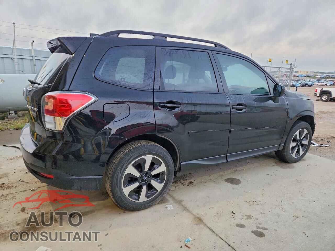 SUBARU FORESTER 2018 - JF2SJAEC2JG586709