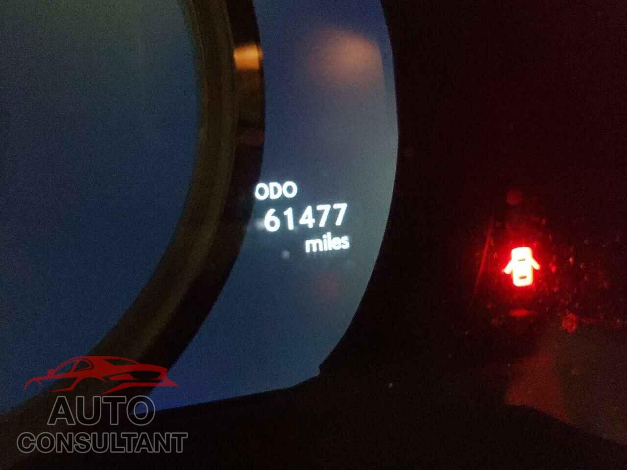 LEXUS IS 2017 - JTHCE1D20H5013666