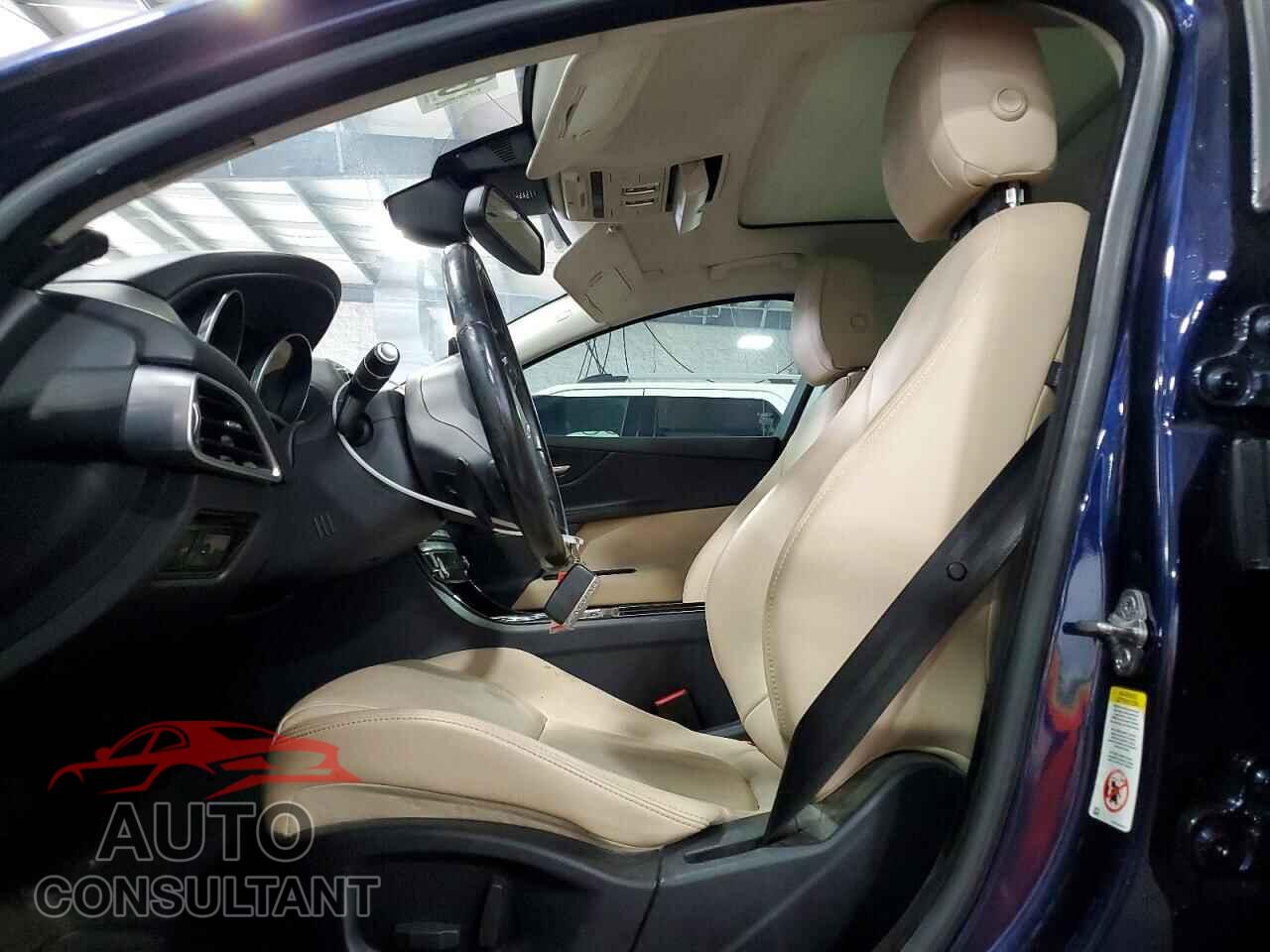 JAGUAR XE 2018 - SAJAS4FX0JCP20071