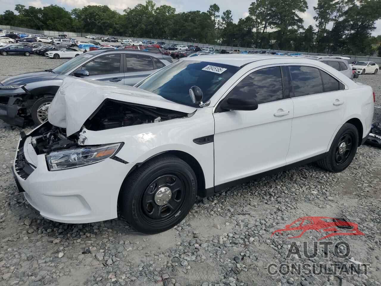 FORD TAURUS 2018 - 1FAHP2L82JG141498