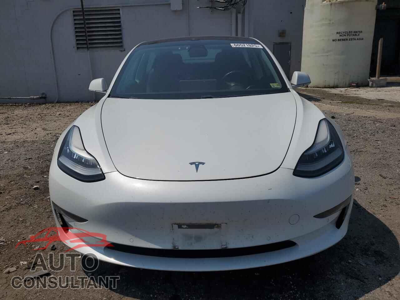 TESLA MODEL 3 2018 - 5YJ3E1EB7JF107810