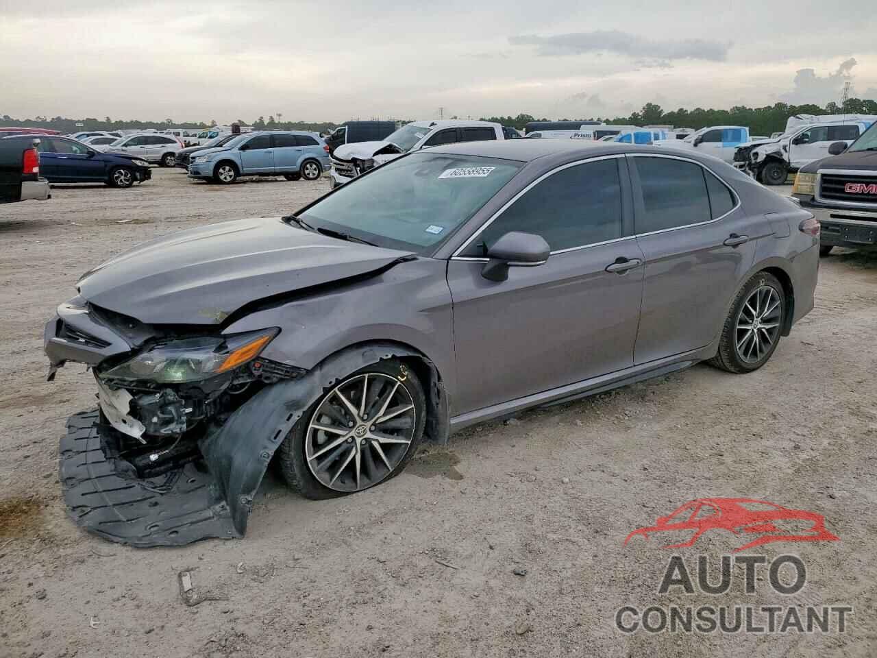 TOYOTA CAMRY 2022 - 4T1T11AK2NU625771