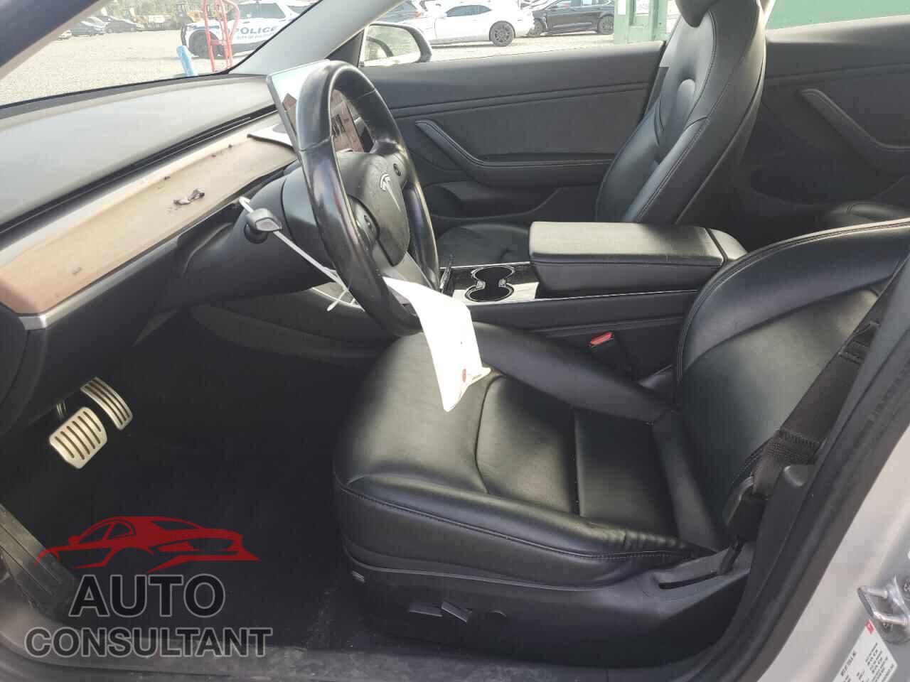 TESLA MODEL 3 2018 - 5YJ3E1EB2JF083335