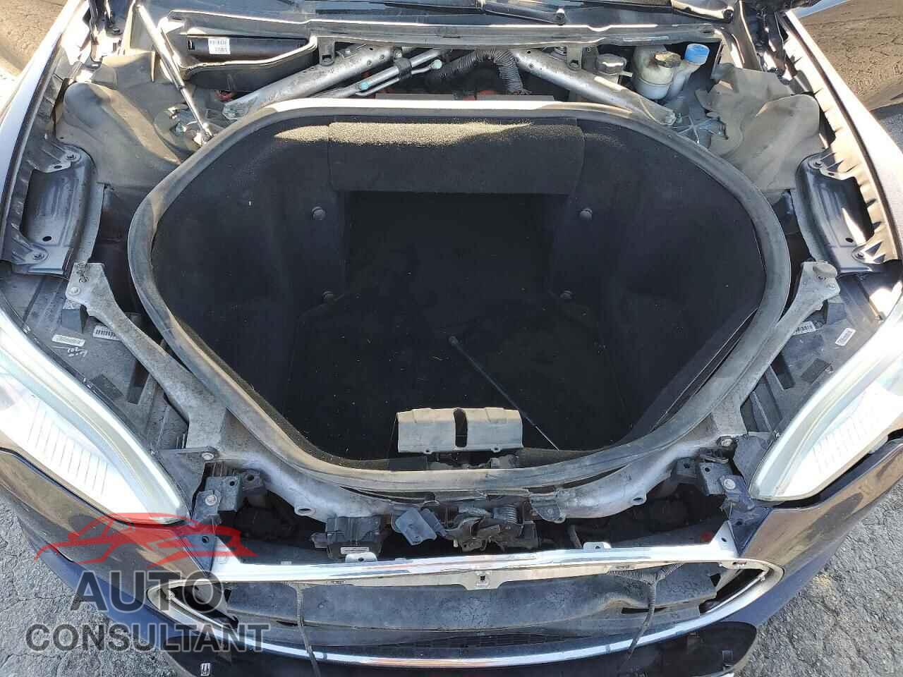TESLA MODEL S 2014 - 5YJSA1S17EFP32698
