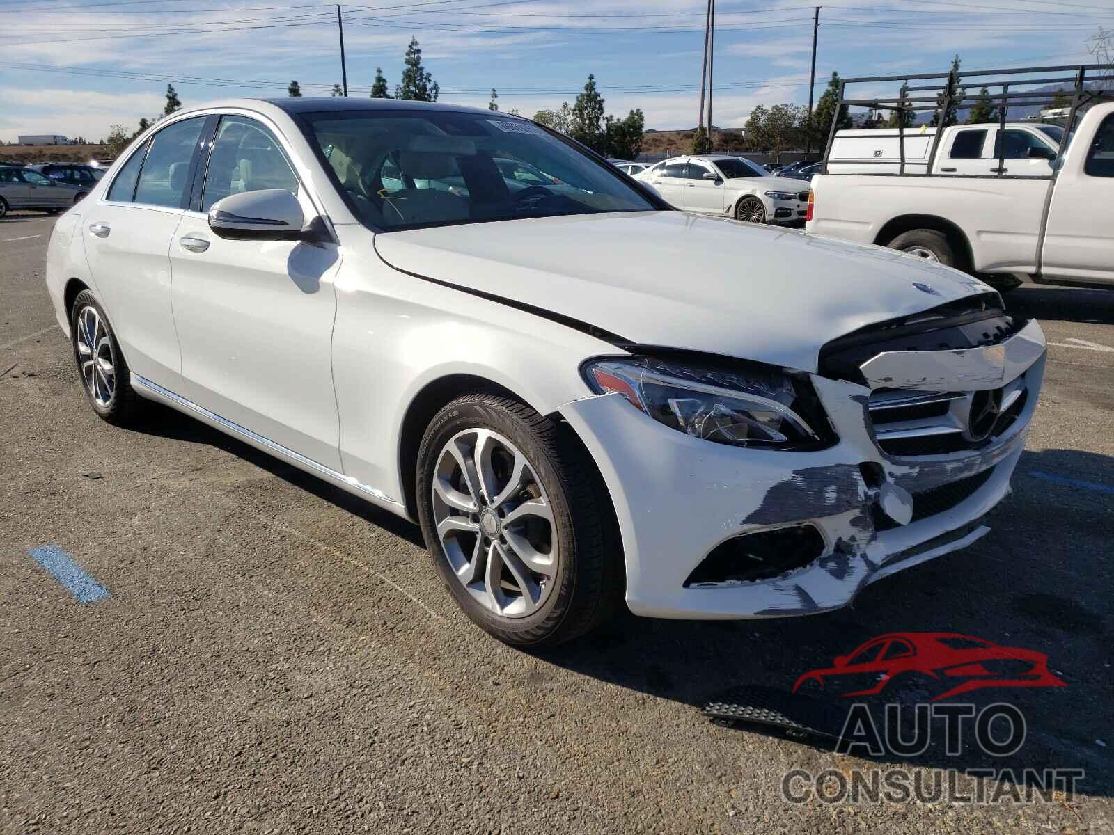 MERCEDES-BENZ C CLASS 2016 - 55SWF4JB4GU142040