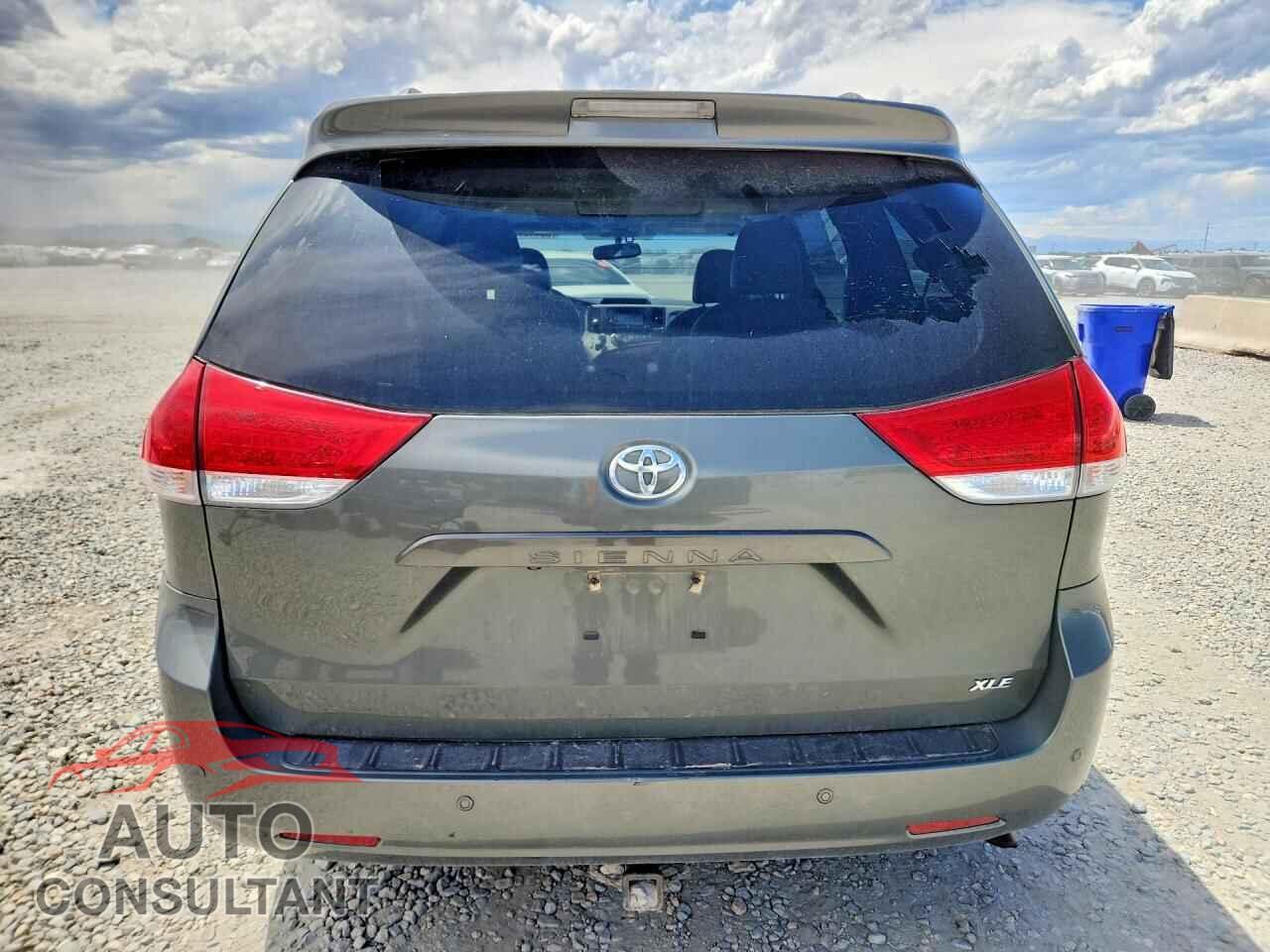 TOYOTA SIENNA 2012 - 5TDYK3DC7CS278589