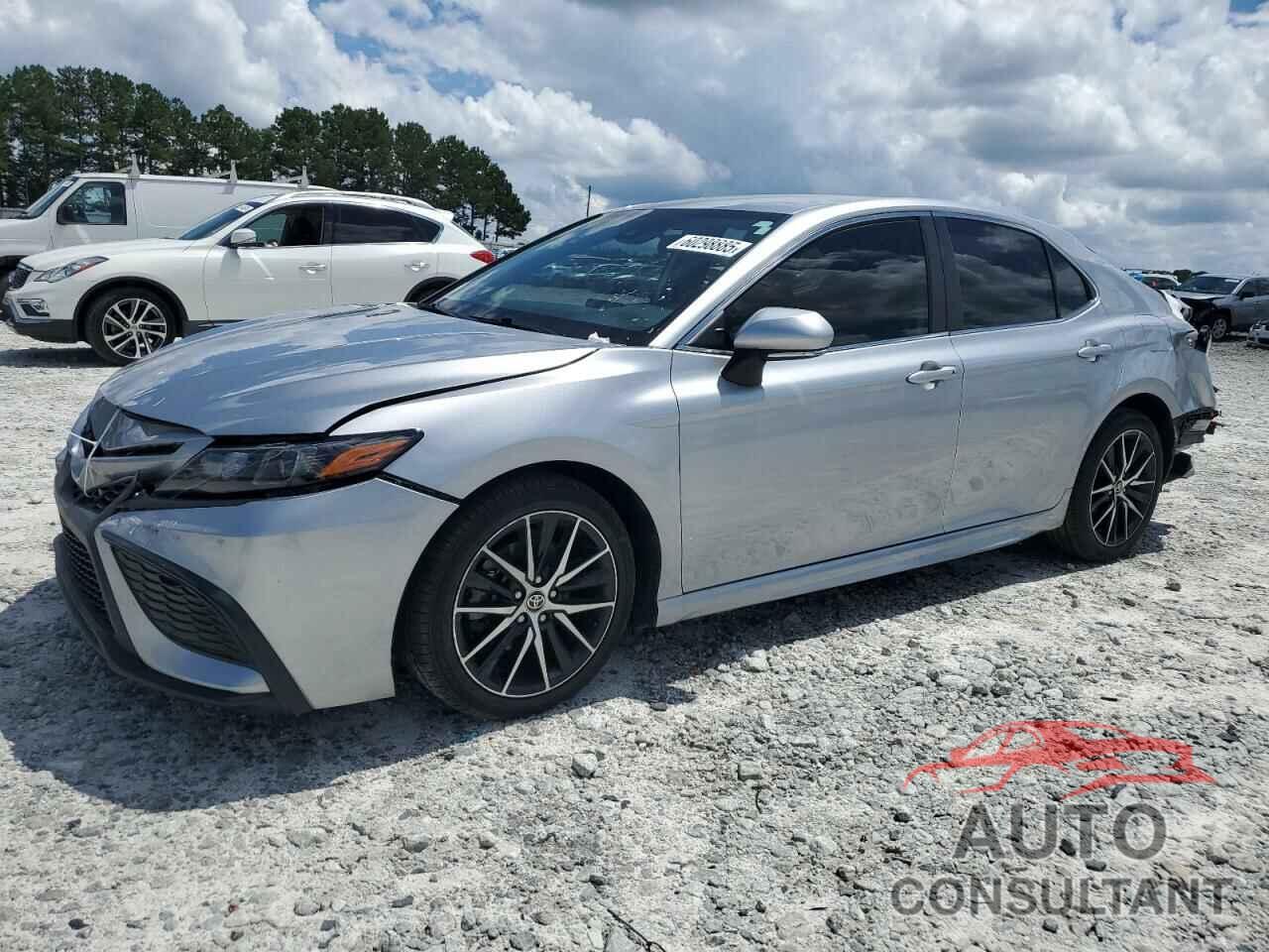 TOYOTA CAMRY 2022 - 4T1G11AK7NU640395