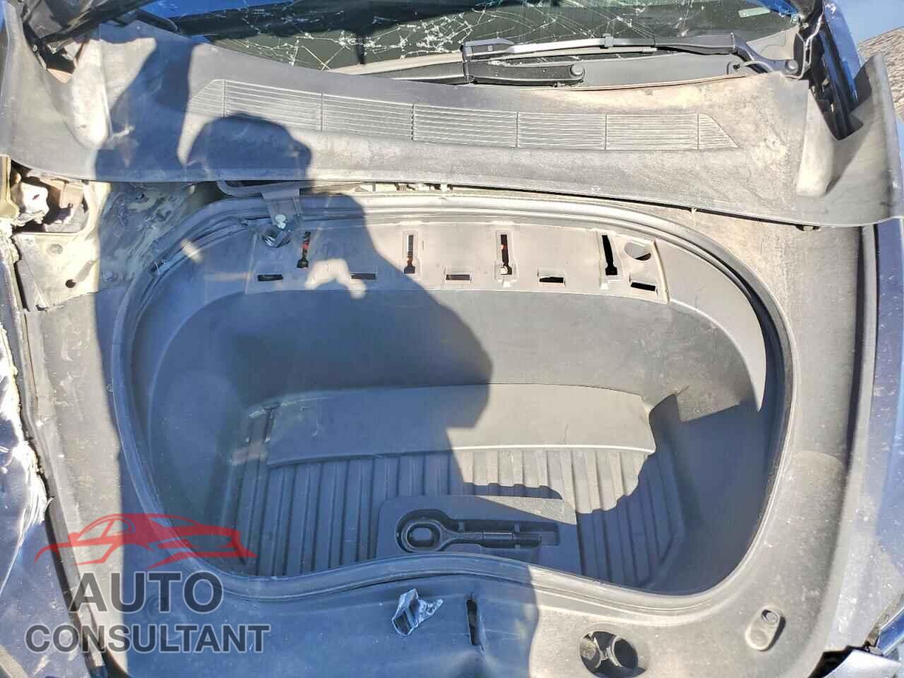 TESLA MODEL 3 2024 - 5YJ3E1EA5RF730300