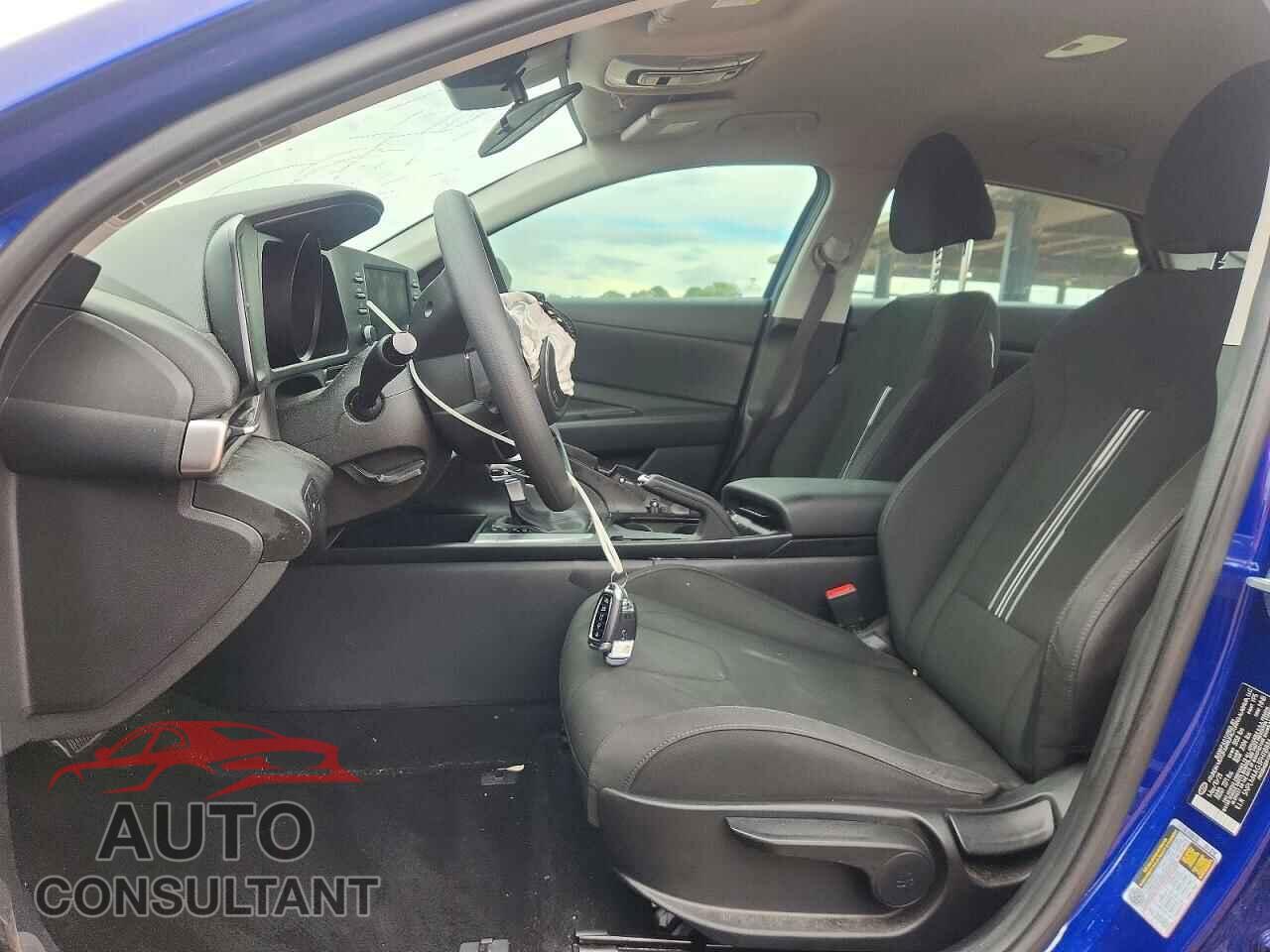 HYUNDAI ELANTRA 2023 - 5NPLM4AG3PH118884