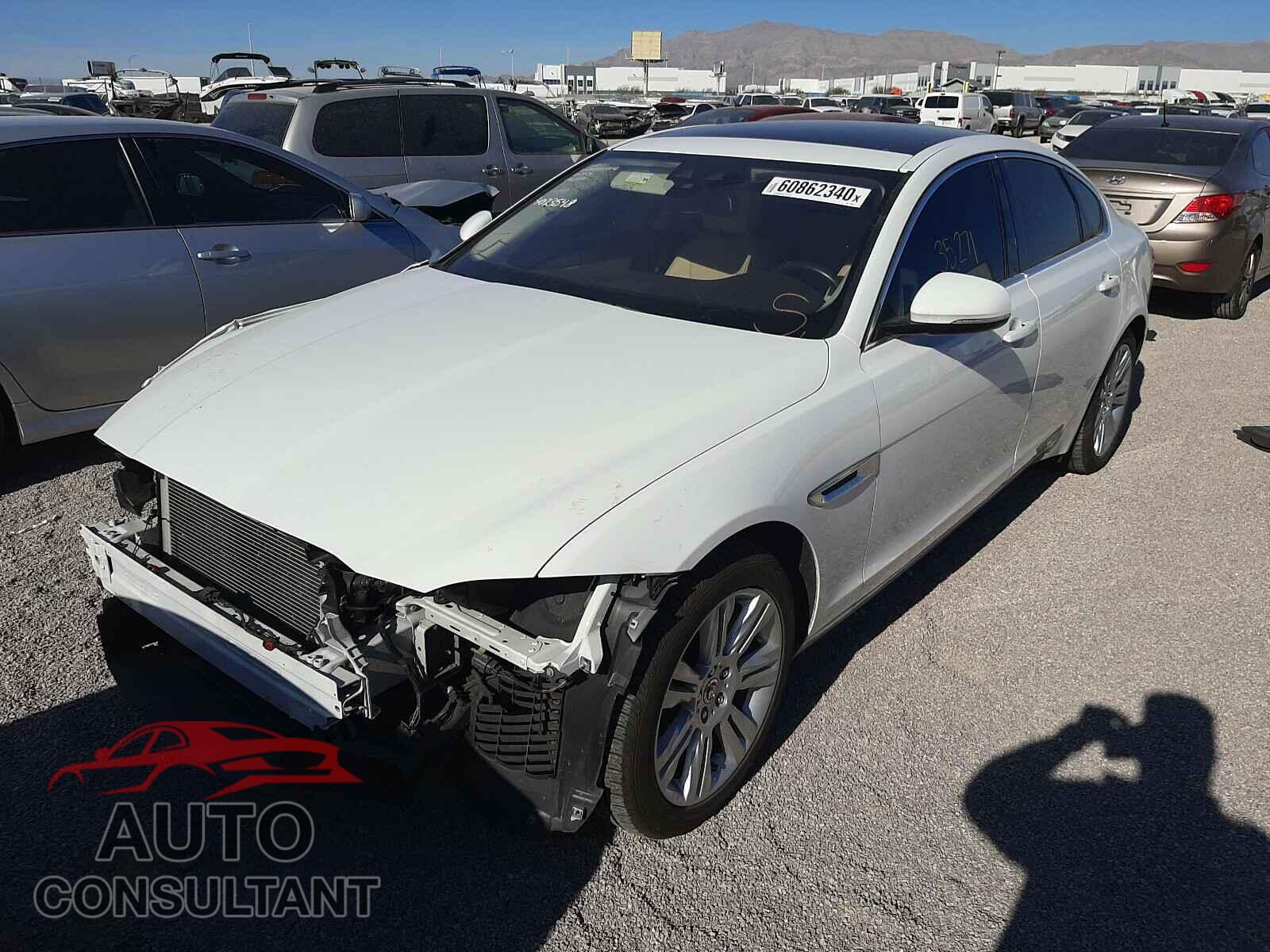 JAGUAR XF 2016 - SAJBD4BVXGCY08976