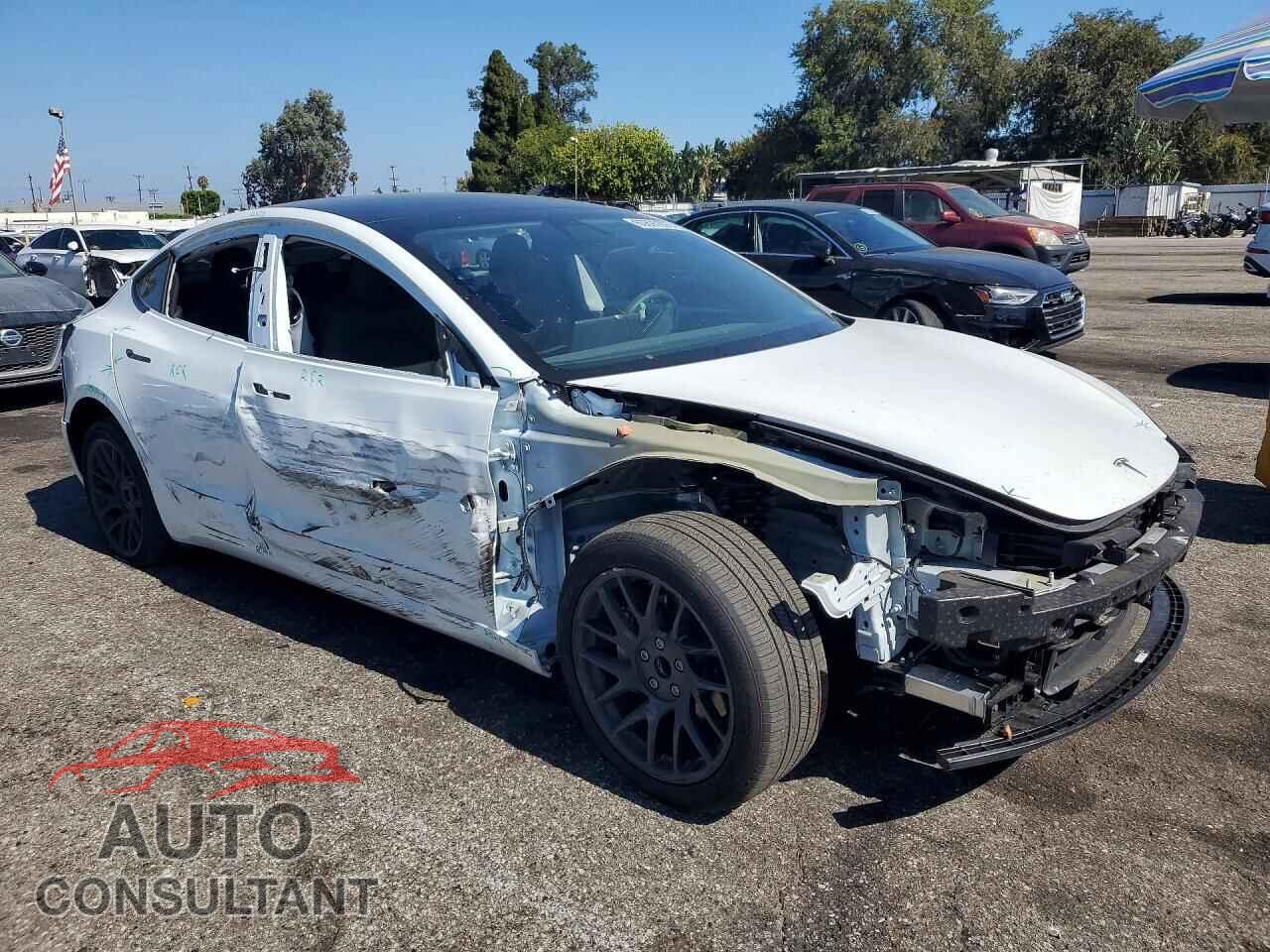 TESLA MODEL 3 2025 - 5YJ3E1EA5SF072046