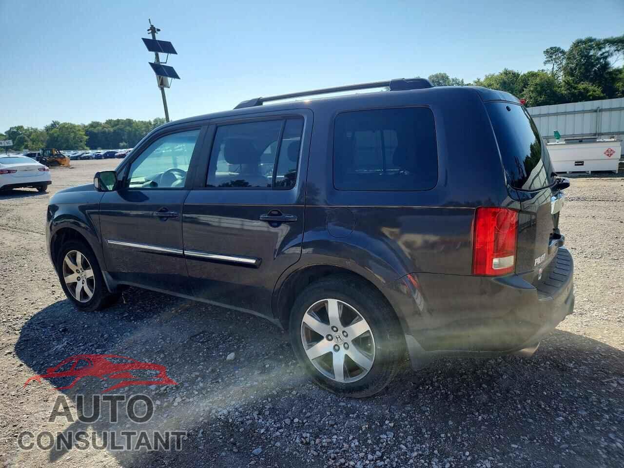HONDA PILOT 2015 - 5FNYF3H99FB008033