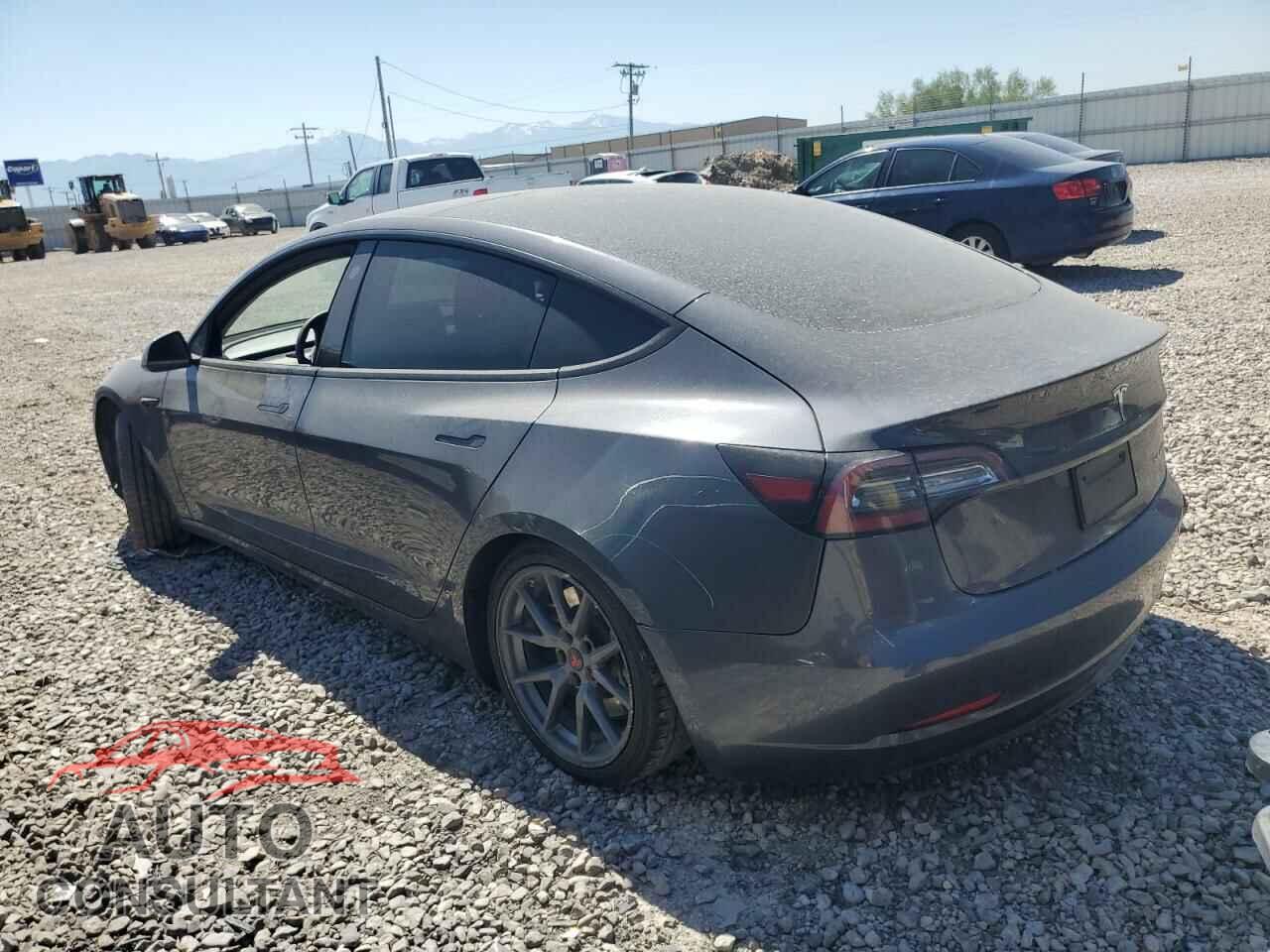 TESLA MODEL 3 2022 - 5YJ3E1EB0NF189711