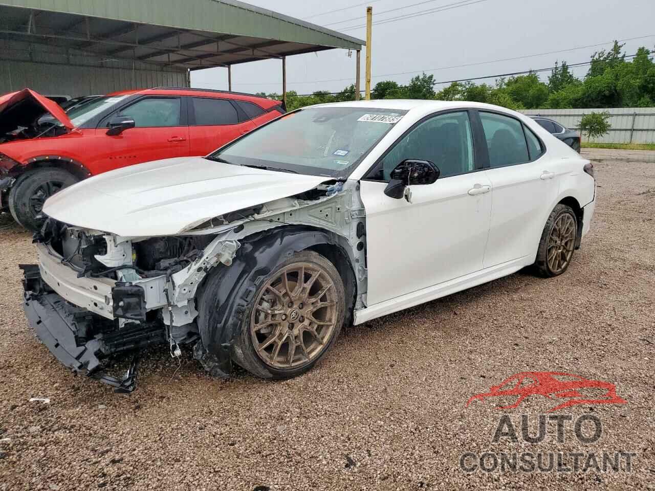 TOYOTA CAMRY 2024 - 4T1T11BK0RU110126