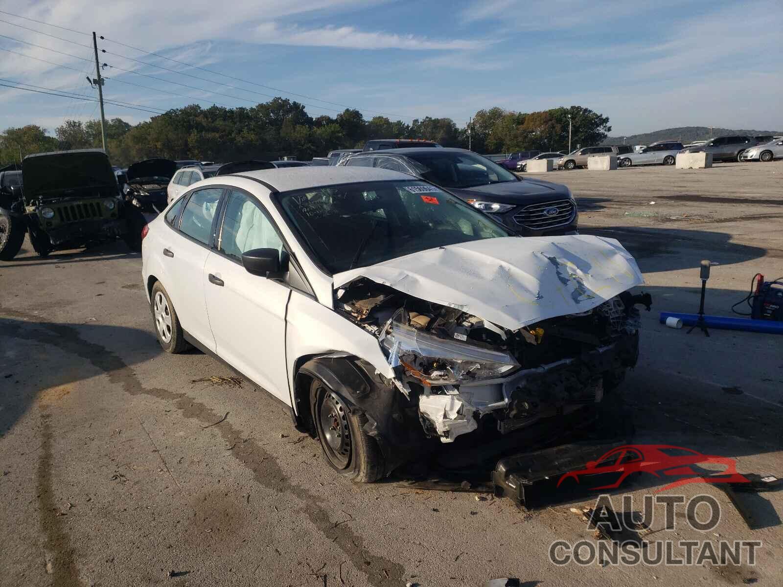 FORD FOCUS 2017 - 1FADP3E27HL235195