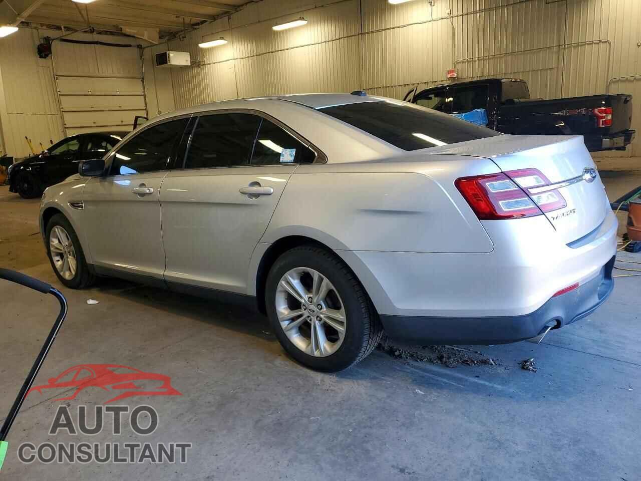FORD TAURUS 2015 - 1FAHP2D87FG133421