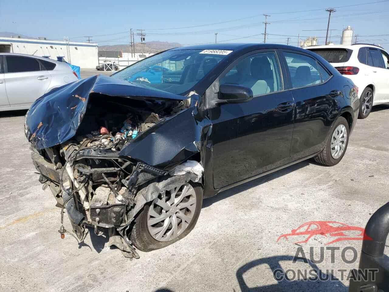 TOYOTA COROLLA 2018 - 5YFBURHE0JP845861