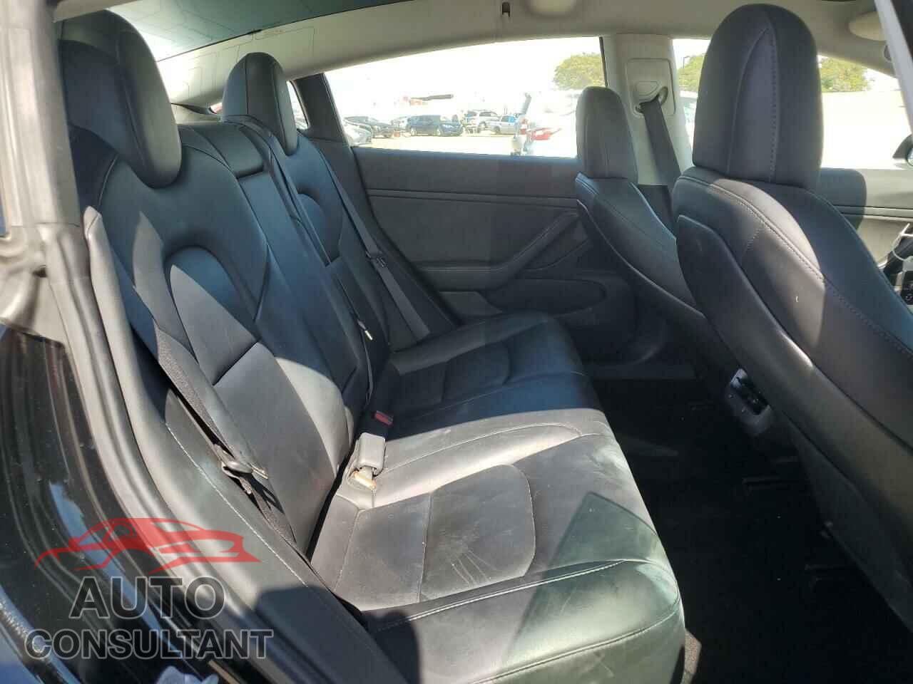 TESLA MODEL 3 2019 - 5YJ3E1EBXKF194698