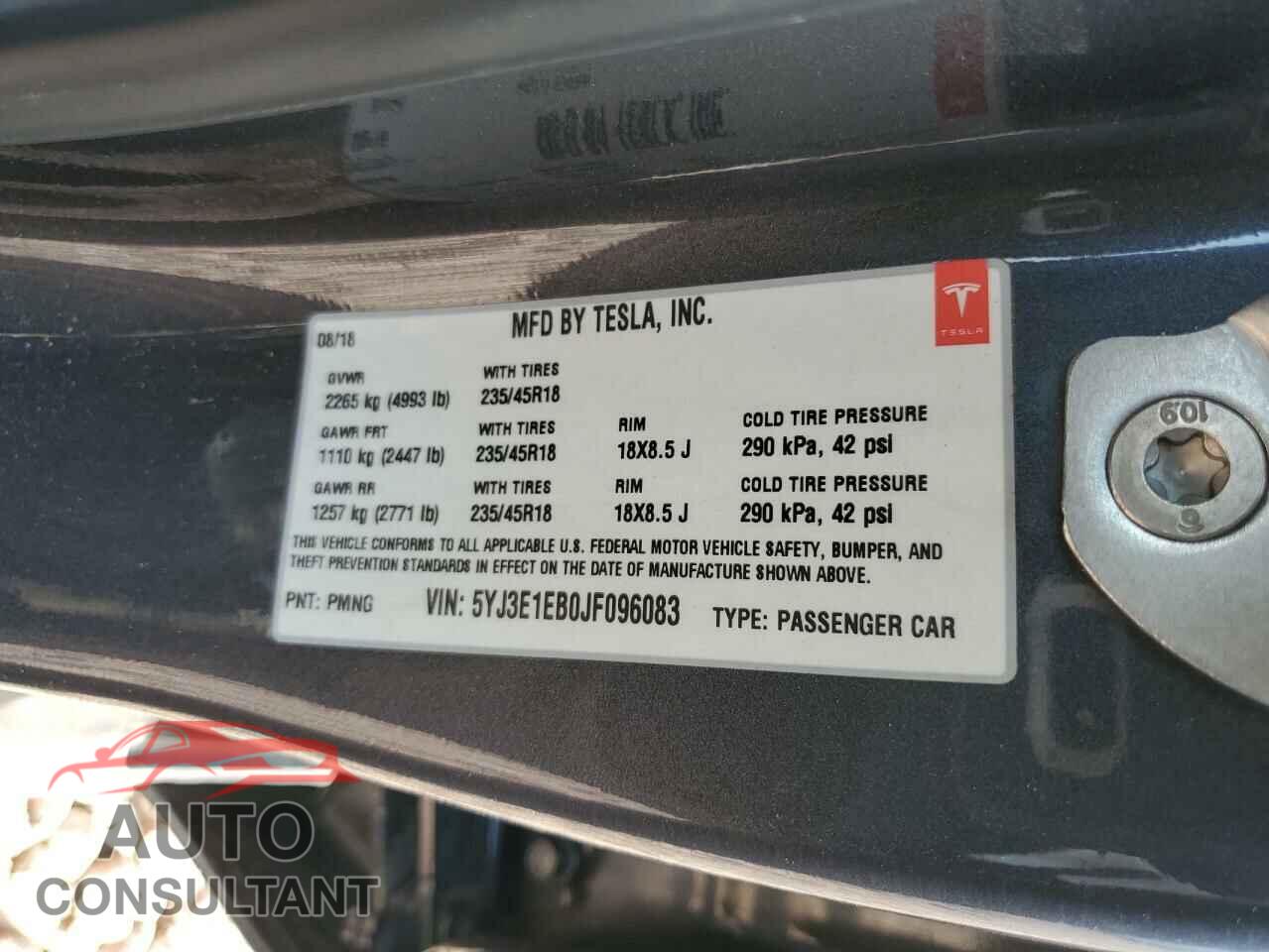 TESLA MODEL 3 2018 - 5YJ3E1EB0JF096083