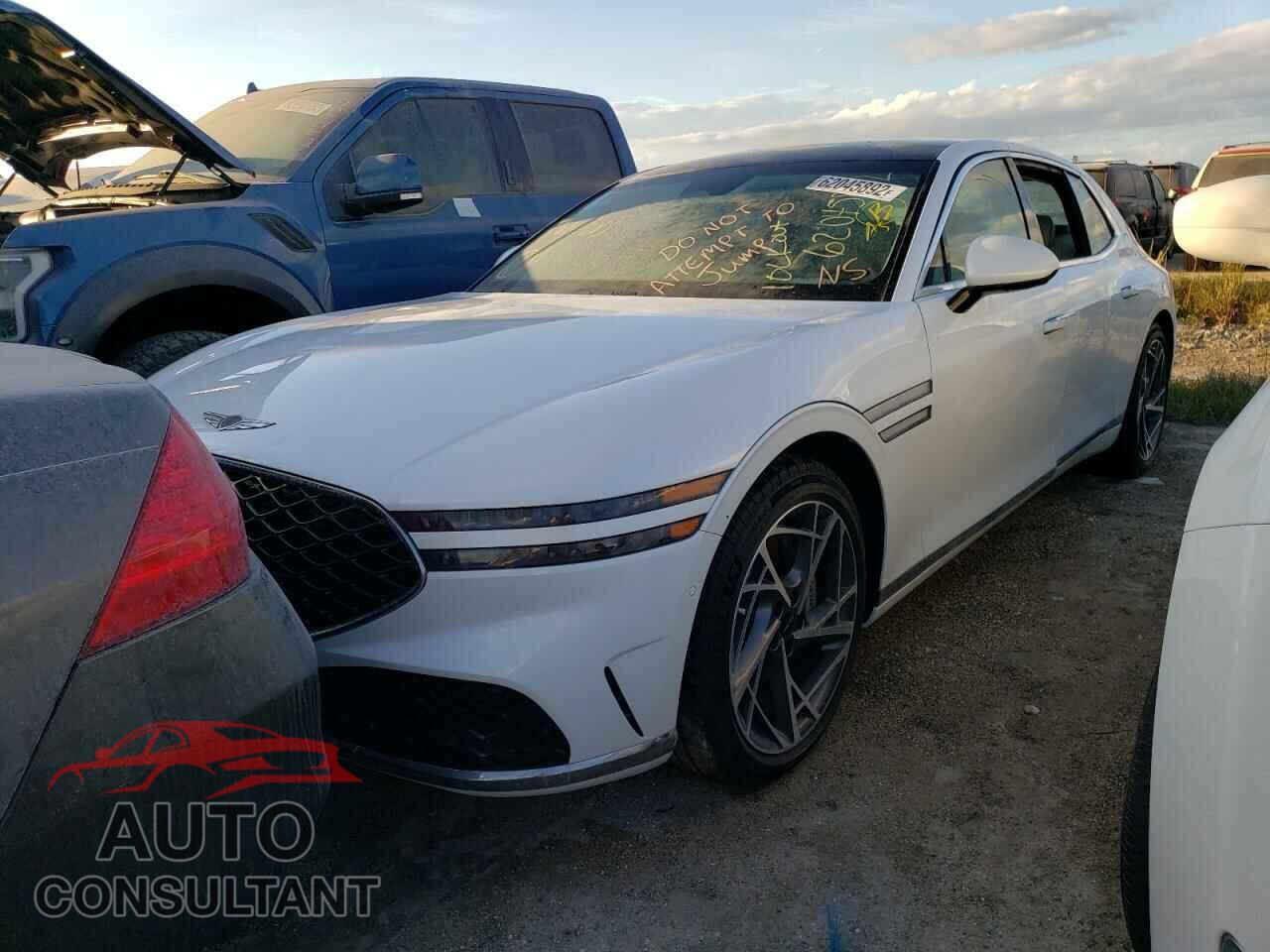 GENESIS G90 2023 - KMTFB4SD5PU008059