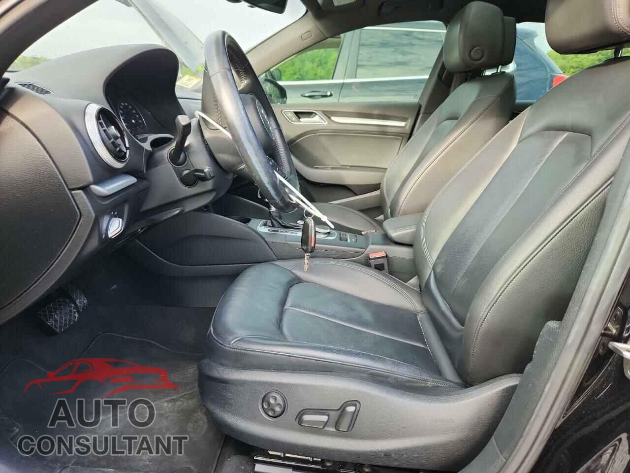 AUDI A3 2017 - WAUB8GFF3H1056748