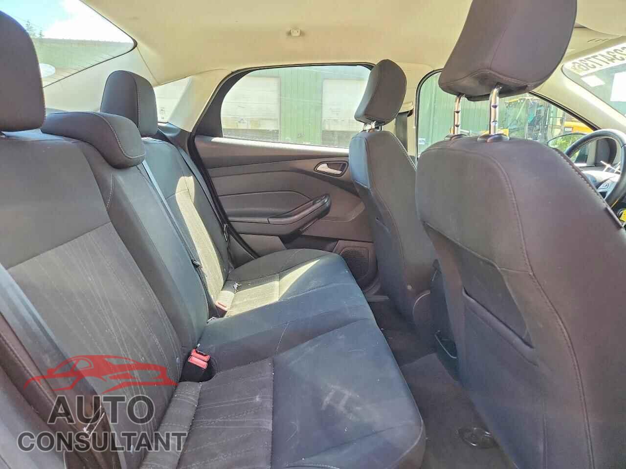 FORD FOCUS 2016 - 1FADP3F28GL347016