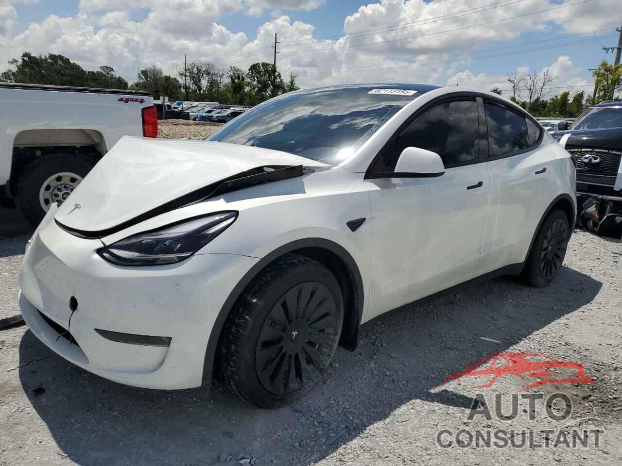 TESLA MODEL Y 2024 - 7SAYGDEE9RA281675