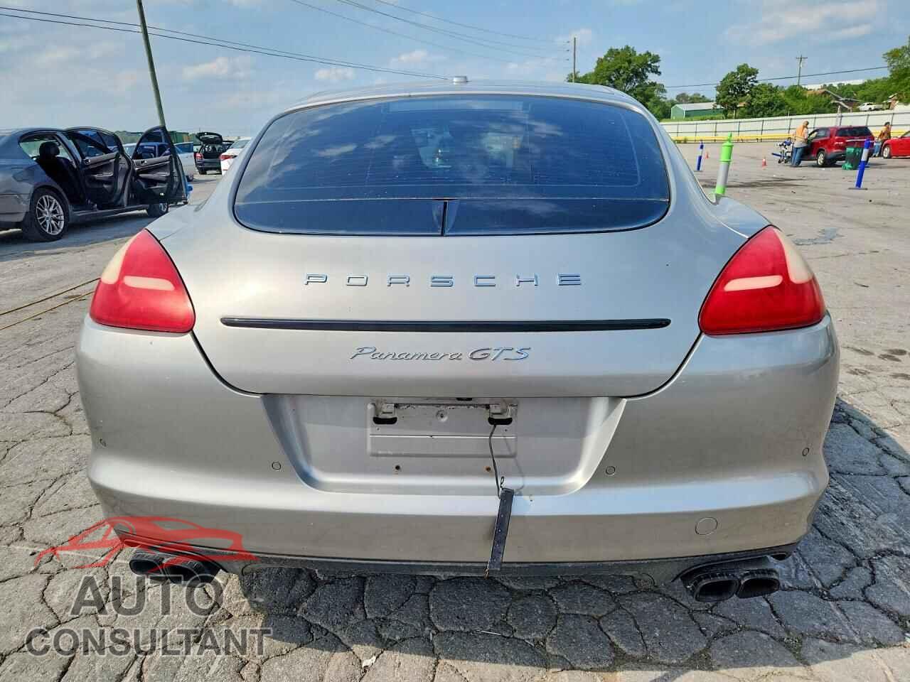 PORSCHE PANAMERA 2013 - WP0AF2A77DL075020