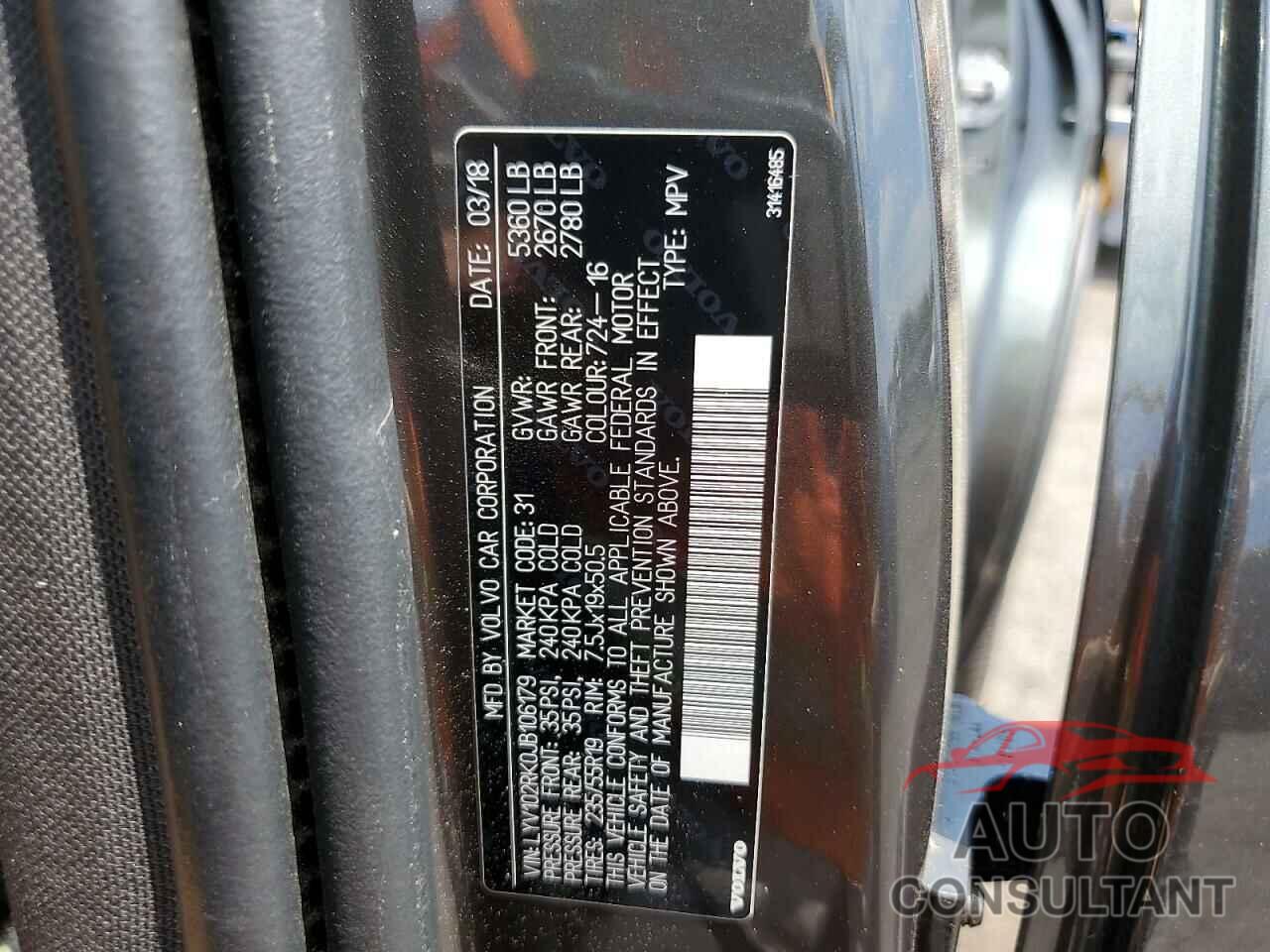VOLVO XC60 2018 - LYV102RK0JB106179