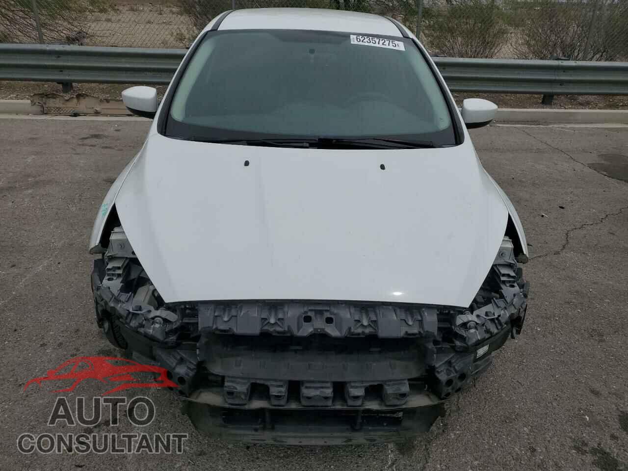 FORD FOCUS 2018 - 1FADP3K23JL224916