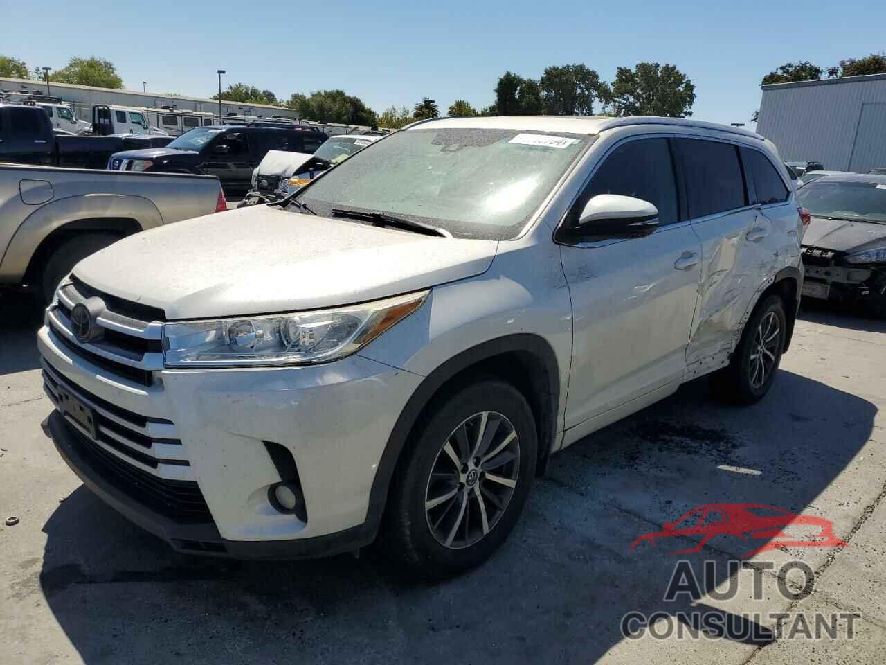 TOYOTA HIGHLANDER 2017 - 5TDJZRFH1HS520342