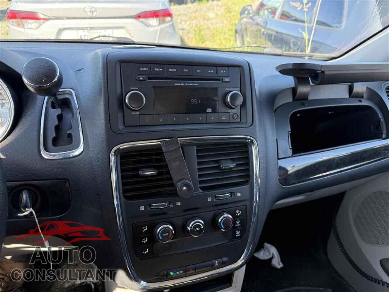 DODGE CARAVAN 2015 - 2C4RDGBG8FR500548