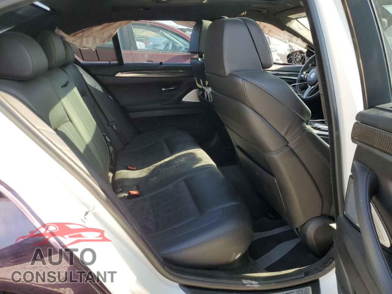 BMW M5 2014 - WBSFV9C51ED593593