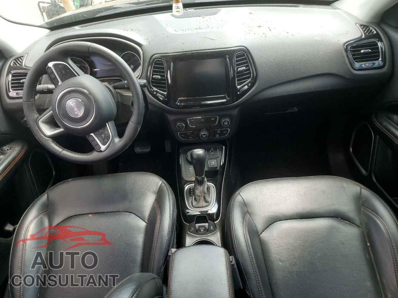 JEEP COMPASS 2018 - 3C4NJDCB6JT398181