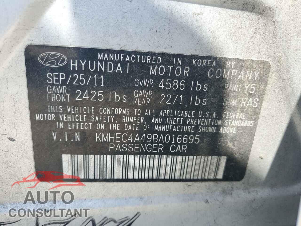 HYUNDAI SONATA 2011 - KMHEC4A49BA016695